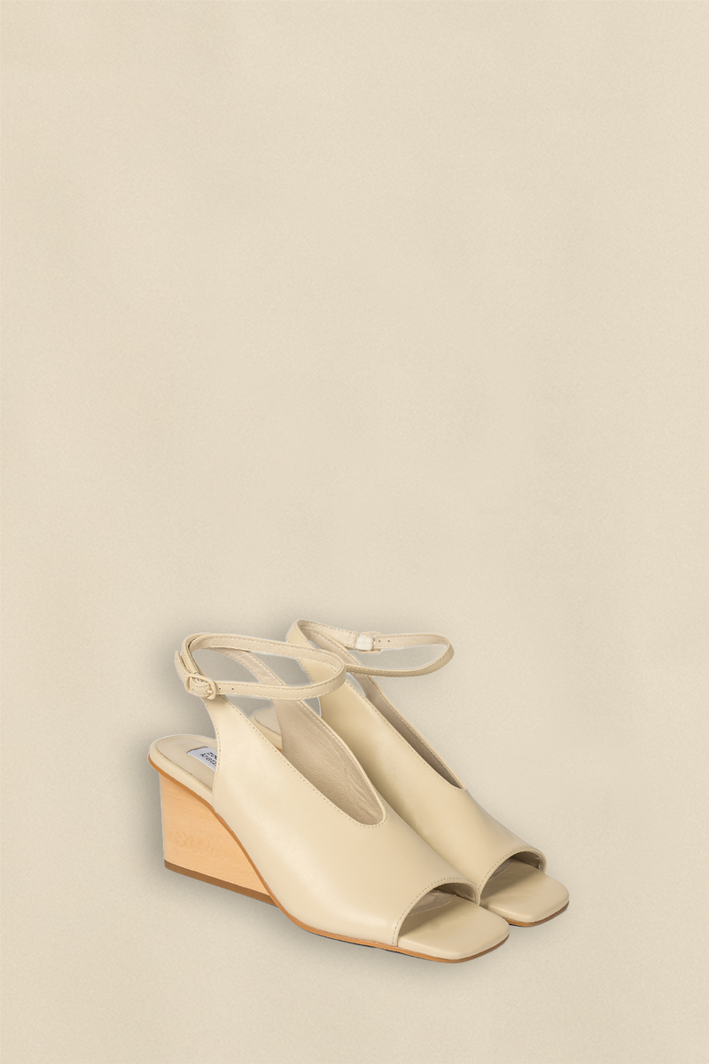 Gala Wedge - Cashew
