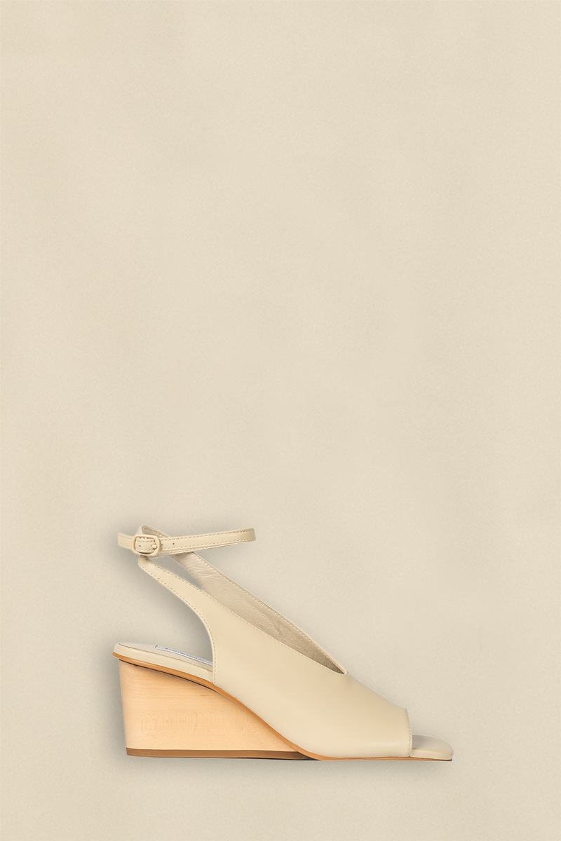 Gala Wedge - Cashew